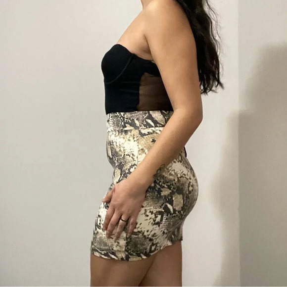 🐍 Costa Blanca  Snake Print Corset Dress! Woman’s Size Small🖤 - Picture 3 of 9